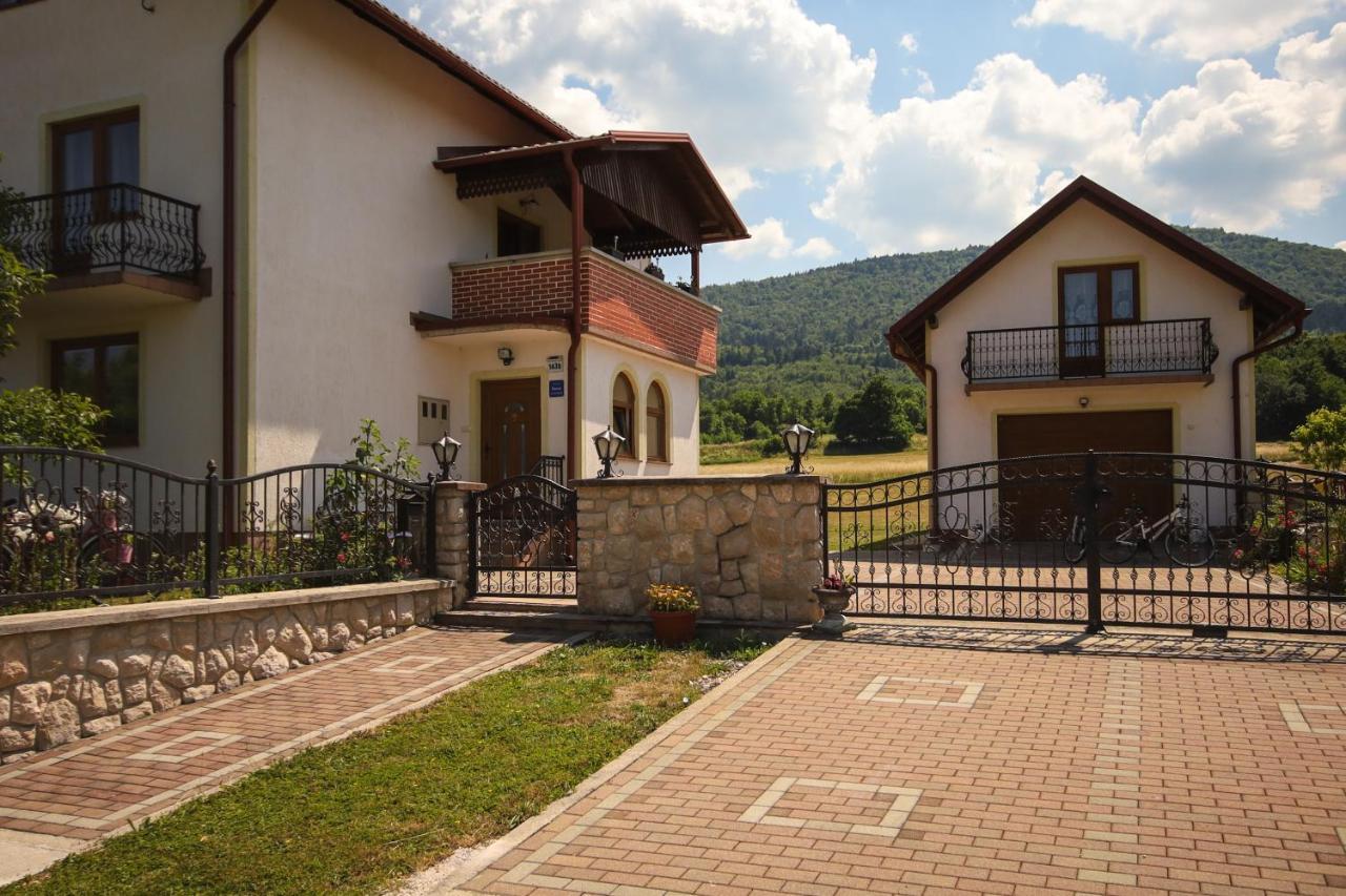 Apartman Lucija & Luka Otočac Zewnętrze zdjęcie