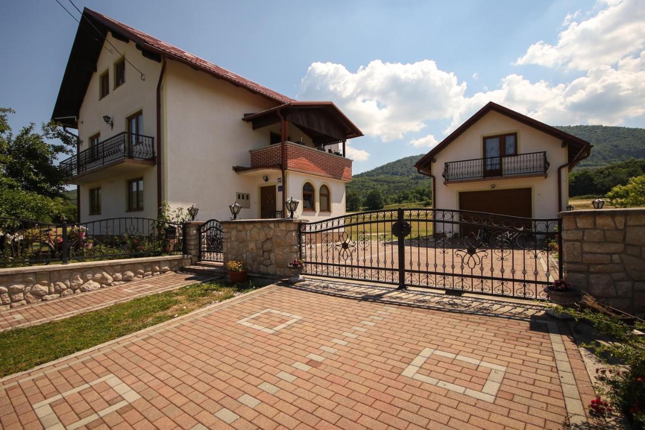 Apartman Lucija & Luka Otočac Zewnętrze zdjęcie