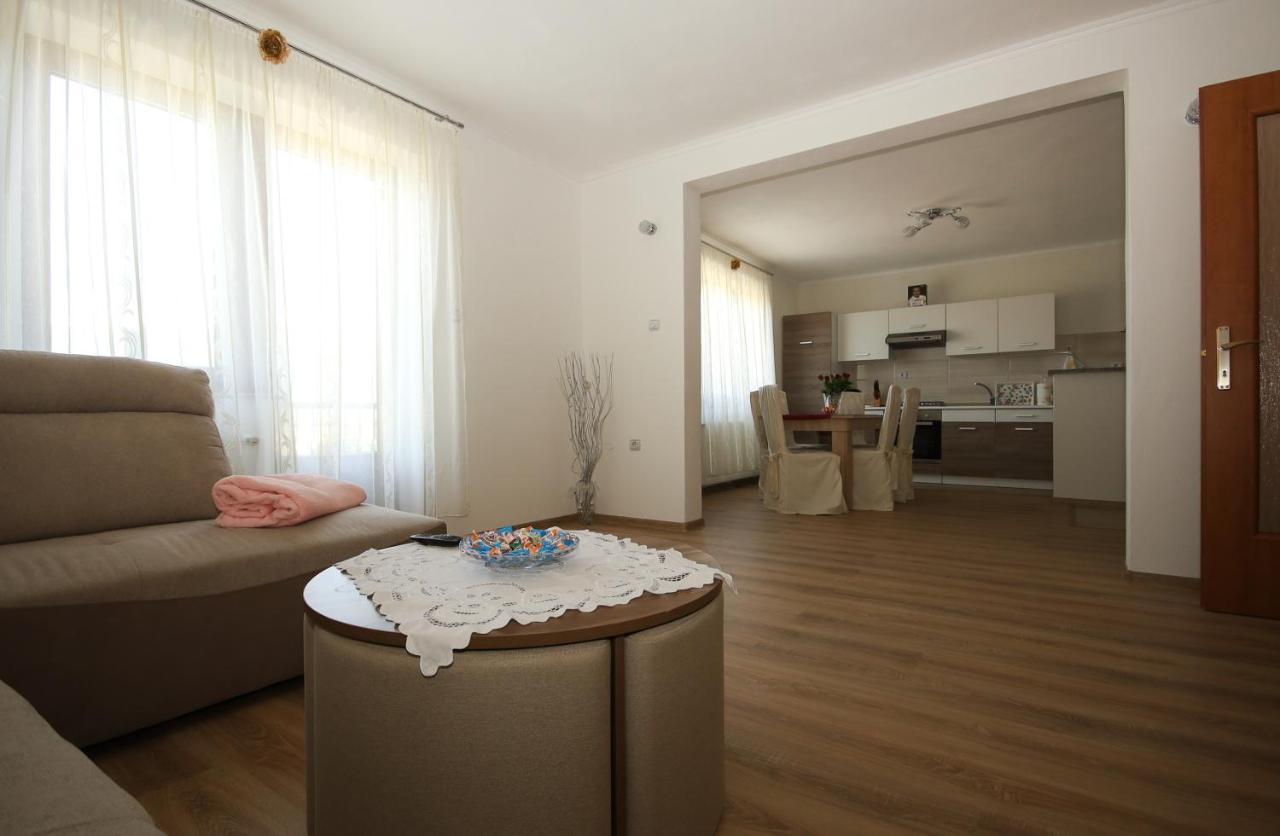 Apartman Lucija & Luka Otočac Zewnętrze zdjęcie
