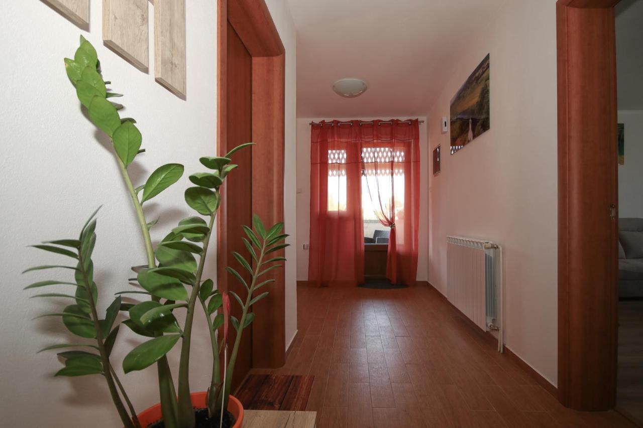 Apartman Lucija & Luka Otočac Zewnętrze zdjęcie