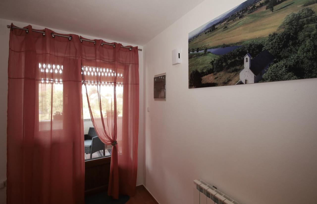 Apartman Lucija & Luka Otočac Zewnętrze zdjęcie