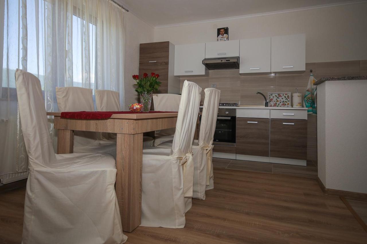 Apartman Lucija & Luka Otočac Zewnętrze zdjęcie