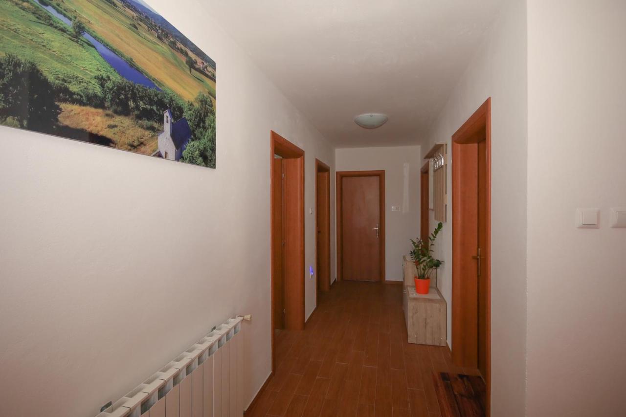 Apartman Lucija & Luka Otočac Zewnętrze zdjęcie